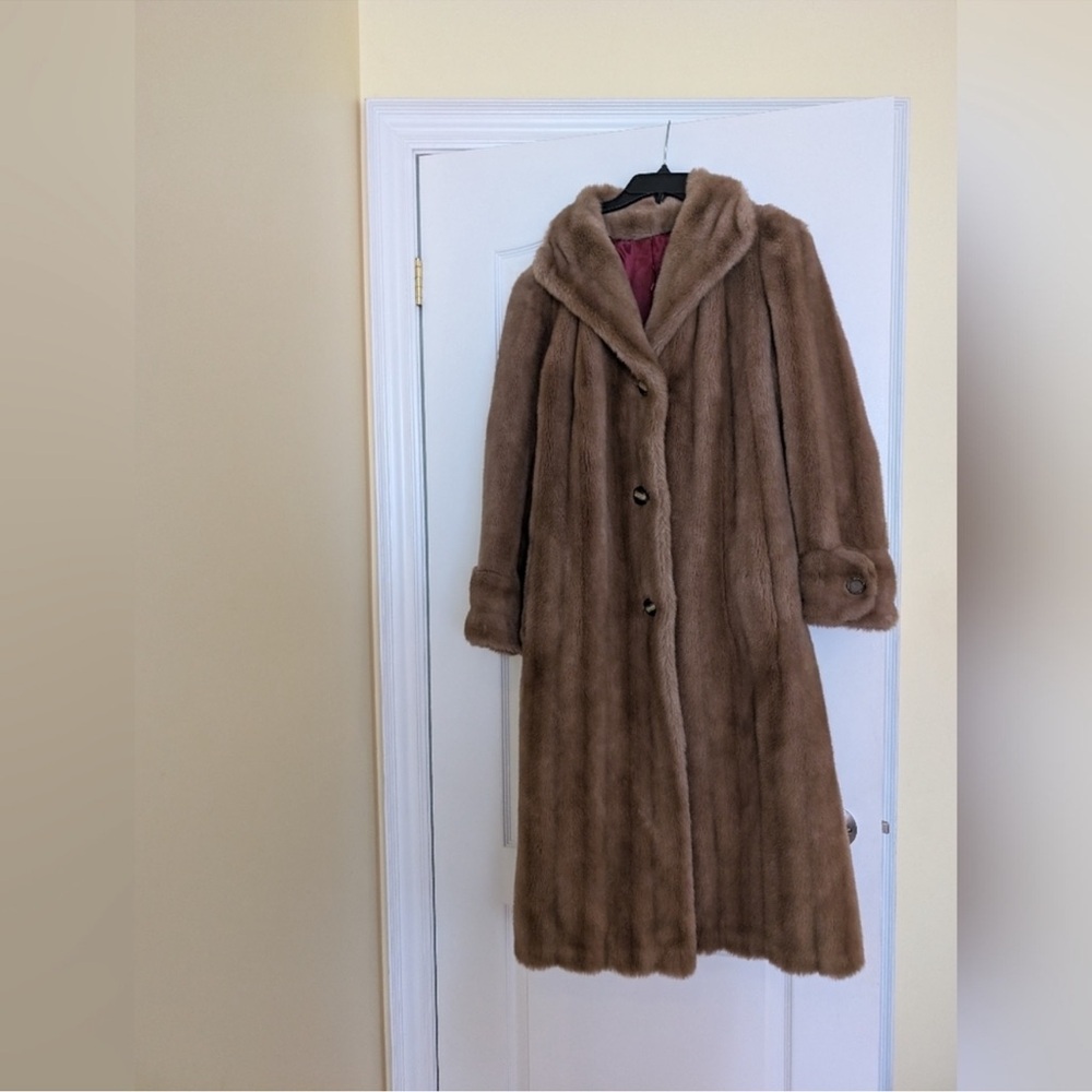 Elegant Brown Faux Fur Coat Size M/L